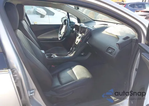2013 Chevrolet Volt z USA, uszkodzony, nr VIN 1G1RD6E43DU137161